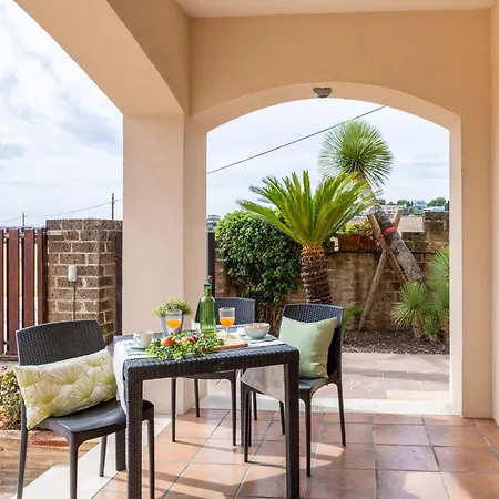 Italian Experience- Acacia * Loreto